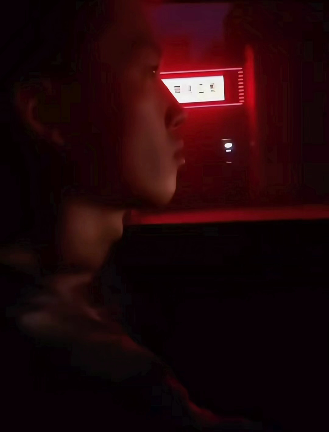 全世界最倔强最清纯最艳丽最无辜最漂亮嘴巴噘最高侧脸 