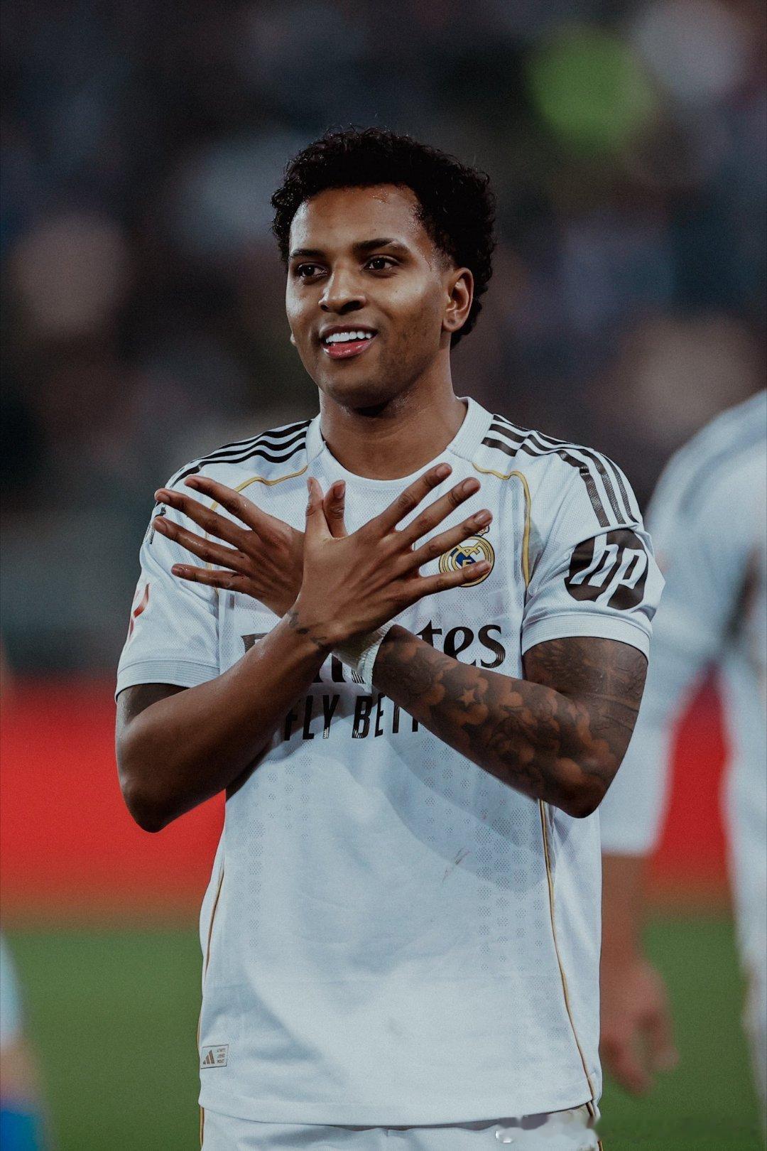 Glória a Deus! ⚽️🙌🏾⚡️荣耀属于上帝阿拉维斯1比2皇马西甲