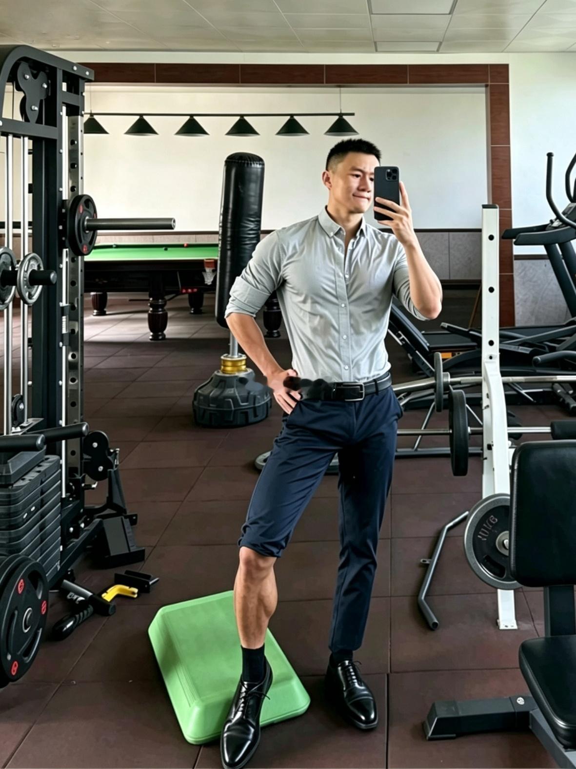 胡锡进称正规媒体应惭愧他这也算是从正规媒体退出来了。所以，也才敢说这样的话。还记