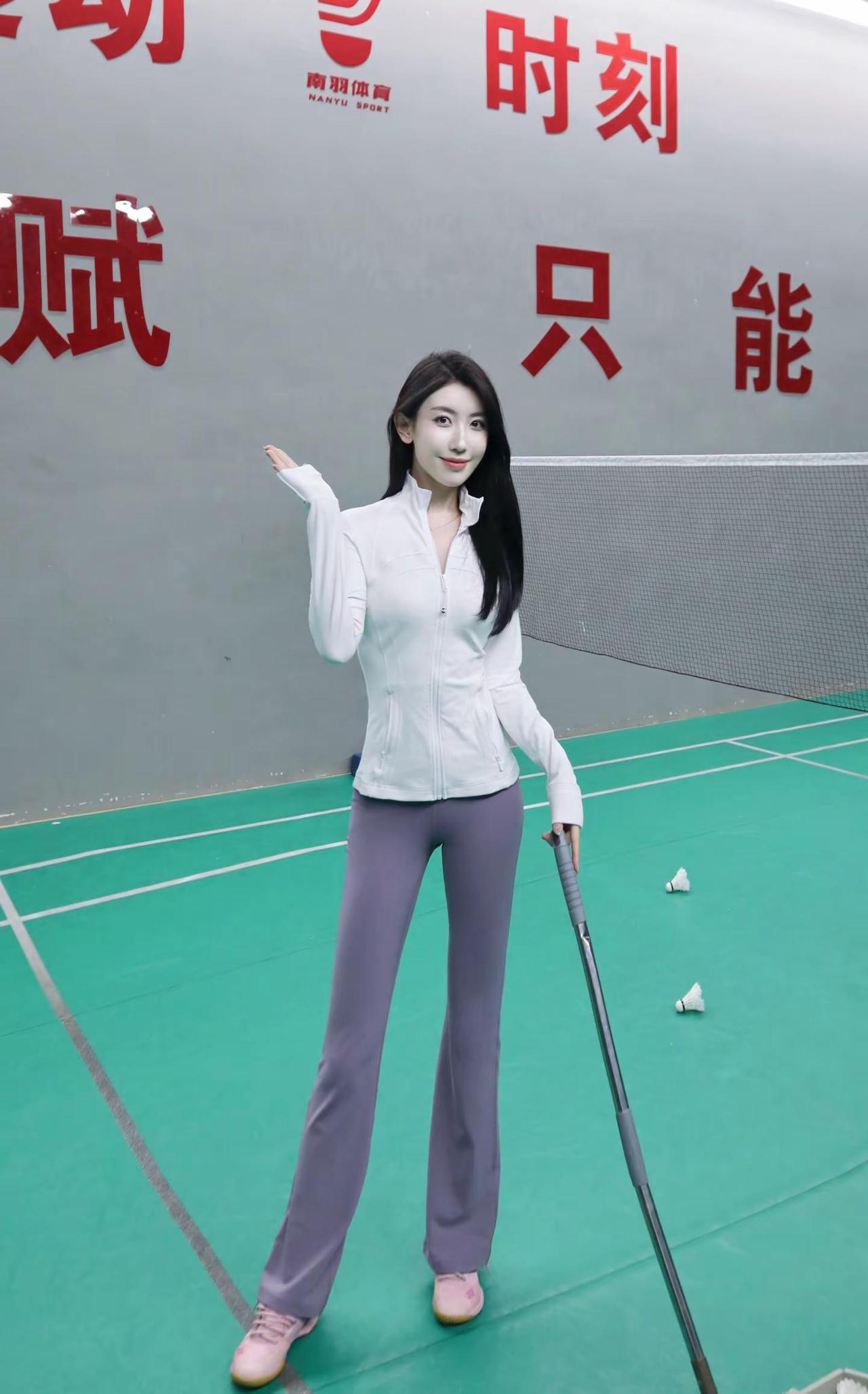 偷我可以，偷我后场不行羽毛球 运动 运动女孩