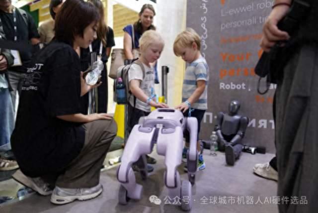 启元机器人打破IFA双奖记录！把机器人变成家庭内容创作者