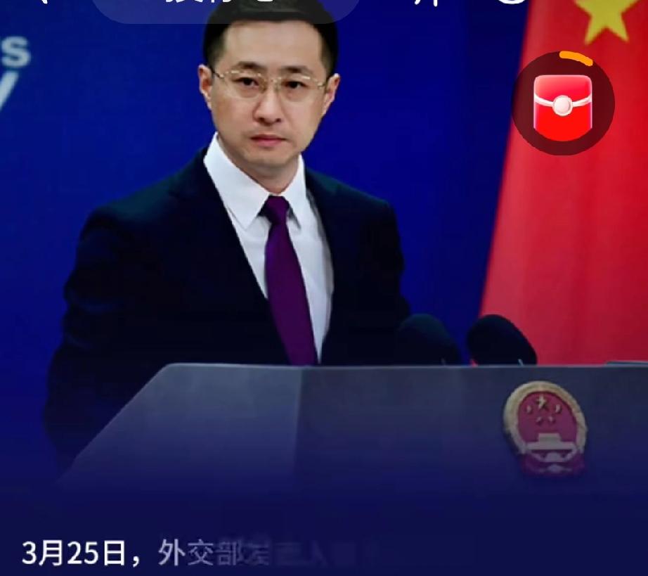 这事有点离谱。
 
一个日本自卫队的小官，拿着刀，闯进了中国驻日本大使馆。
 