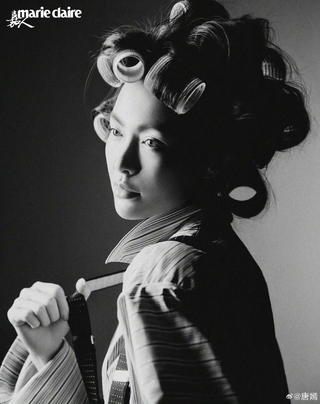 唐嫣如7而至唐嫣甜酷  嘉人三月开季刊迎来唐嫣的亮相 ！以百变造型大片 🥰 唐