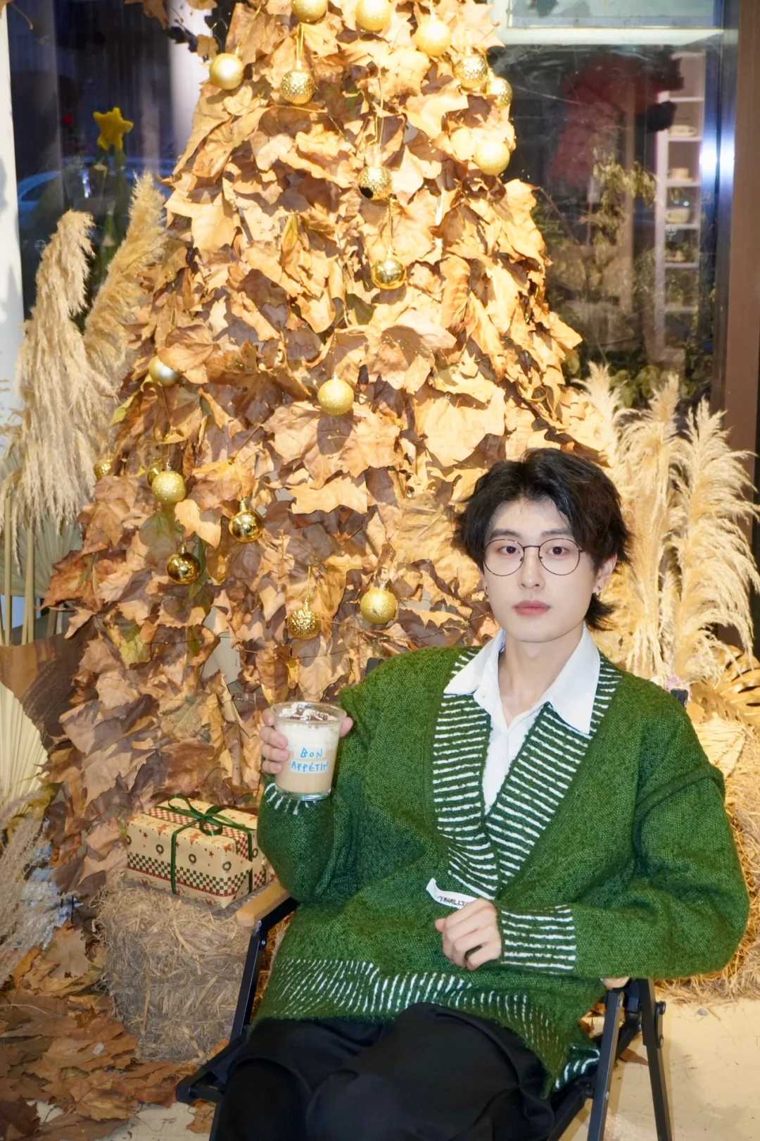 救命！在咖啡店拍到了圣诞节人生照片🎄