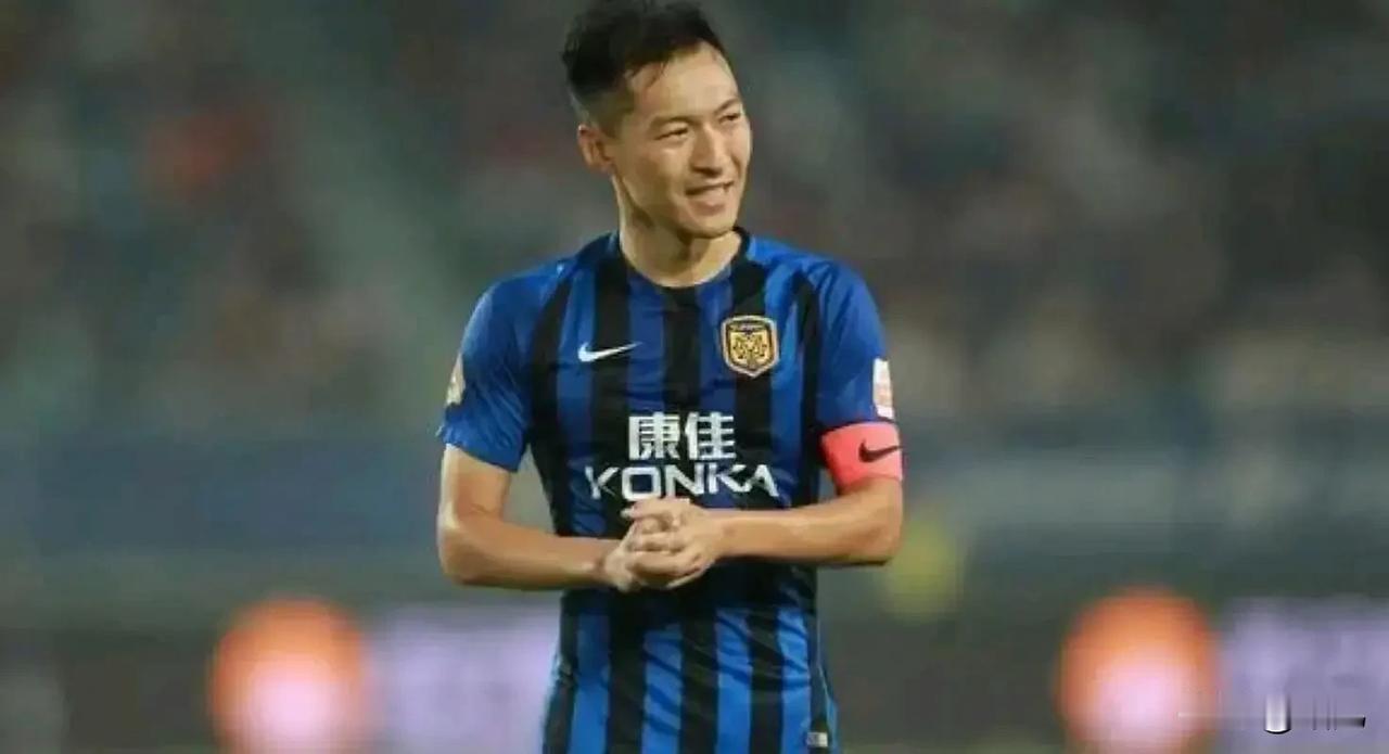 当今中国足坛有一个迷，那就是为什么上海申花队的体能这么好？36岁的老将吴曦为什么
