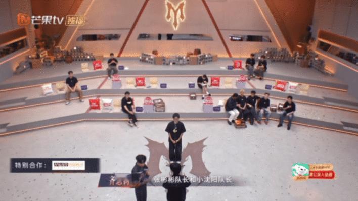 王赫野孙楠张彬彬全男版燃冬很难不注意到这一段，孙楠张彬彬争抢王赫野，充满较量的拉