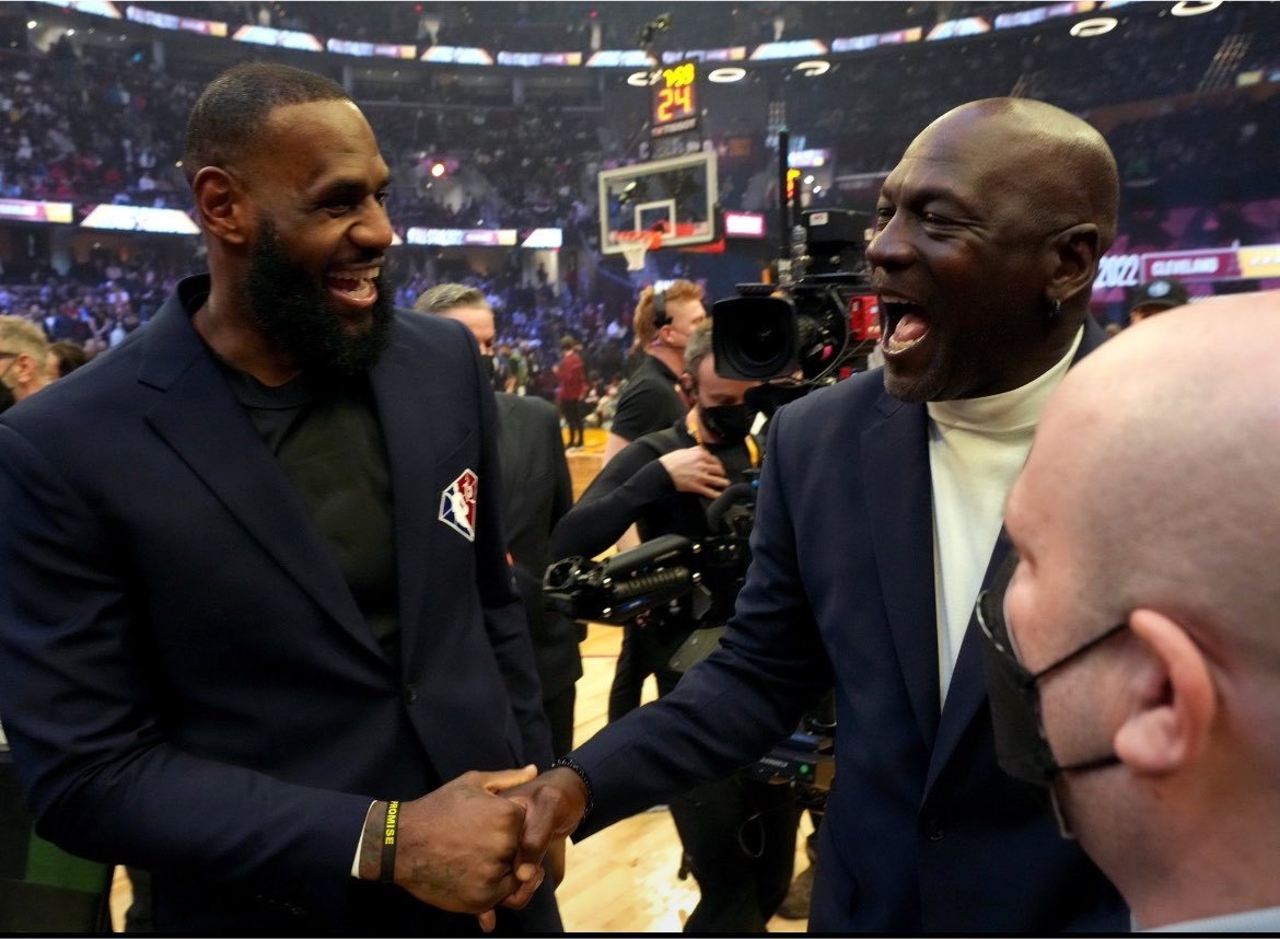 TA：詹姆斯已经非常接近与ESPN达成协议，将制作一部聚焦于他职业生涯最后几个赛
