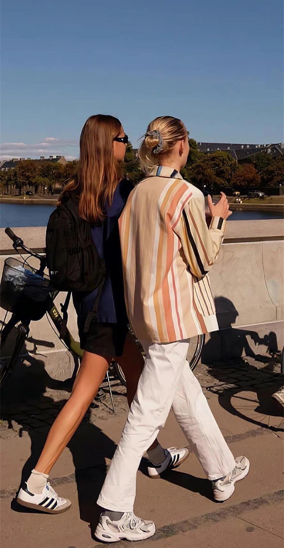 老规矩，睡前一更。明日甲辰  丁卯  庚辰。月害日，临除日，谈钱就别谈感情，那多