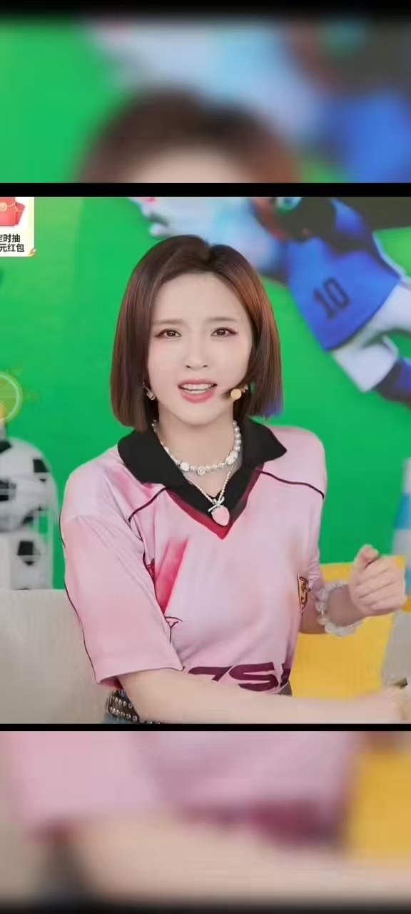 唐艺昕不止会演还会说 大家只看见她精湛演技，却不知她聊起足球专业十足，解说控场、
