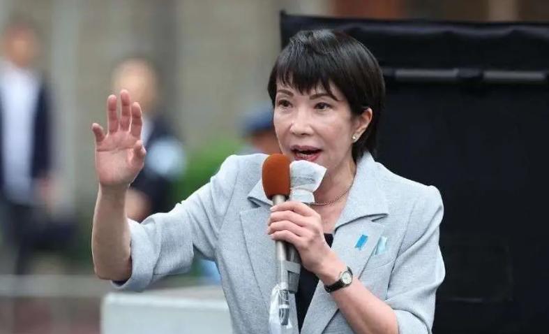 广岛长崎纪念与修宪竟是双标？
真相扎心了！
每年8月，日本都会在广岛、长崎举行核