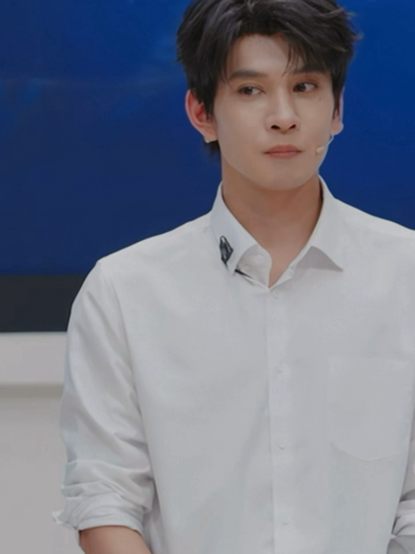 冯建宇今天不努力明天找工作导师评价引争议！冯建宇表演被否认粉丝认为导师过于严厉，