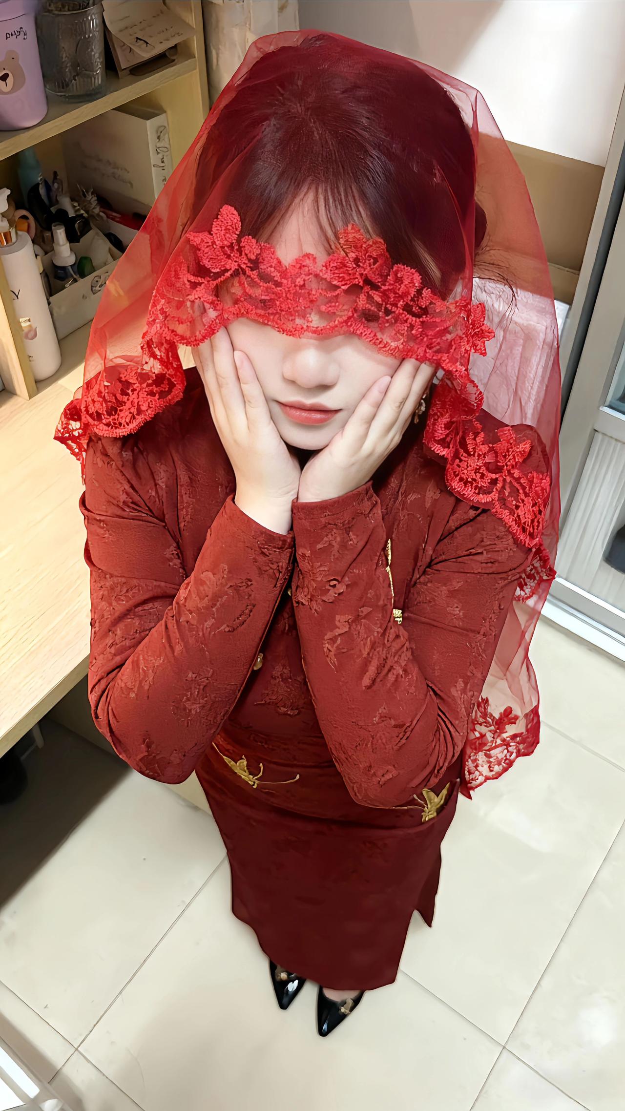 出镜人@鲨鱼捏捏