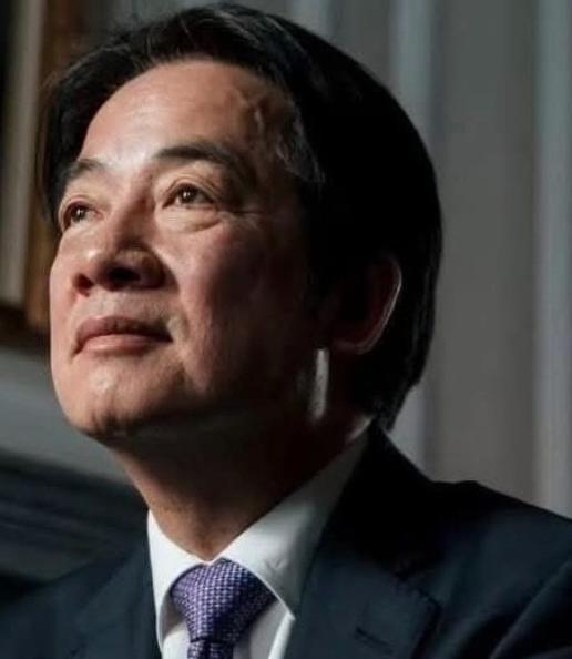 1100公里外传来喜讯，王毅外长笑得很开心。呼日勒苏赫6月13日在乌兰巴托当面重