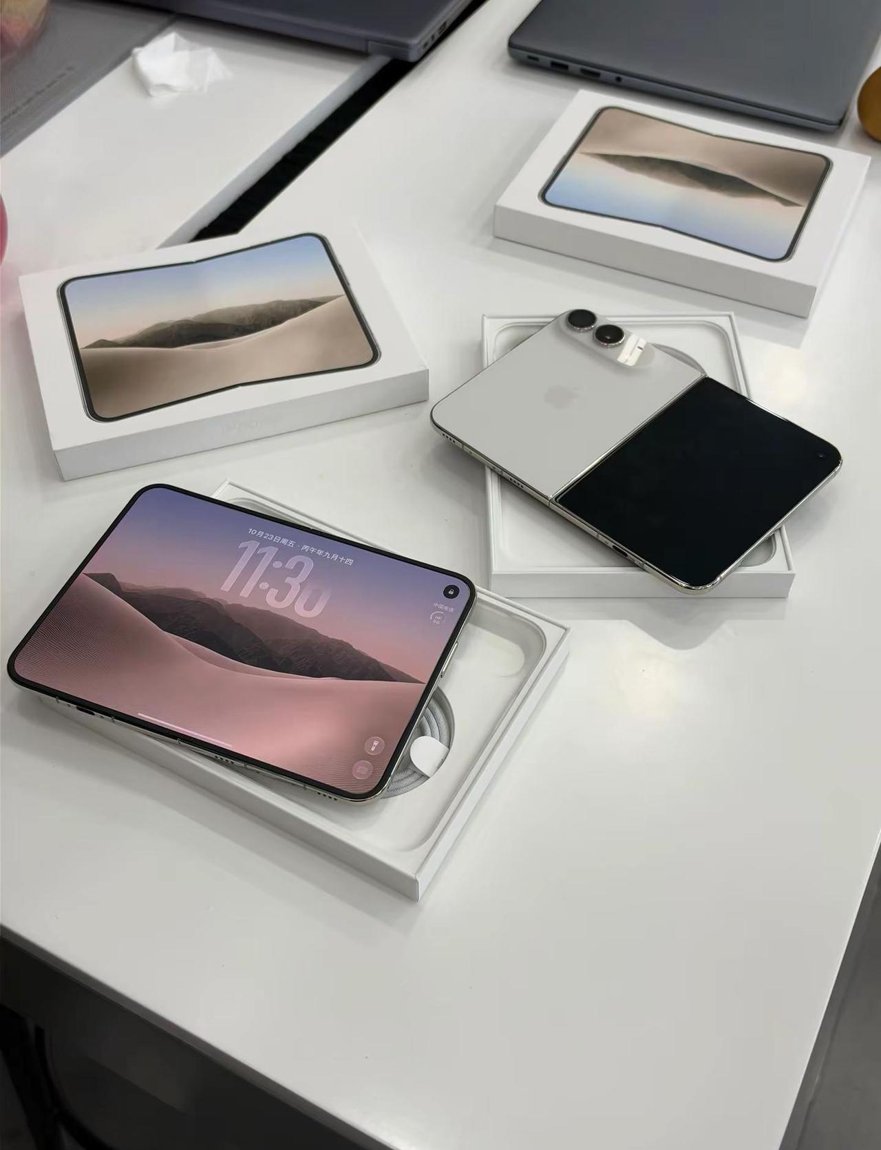 18pro Max和折叠 你会选择哪个iphone折叠屏