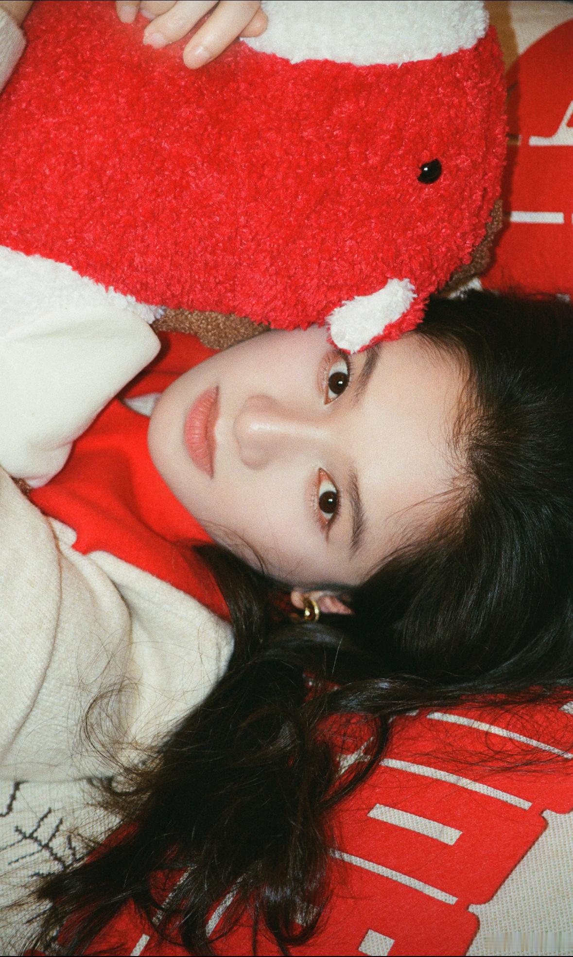 当红女明星首波新春营业大片：赵丽颖 杨幂 杨紫 白鹿 鞠婧祎 陈都灵 卢昱晓 张