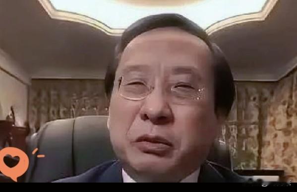 这事干得漂亮。
过去总有少数人动了歪心思，把家人安置海外，自己留在国内任职，妄图