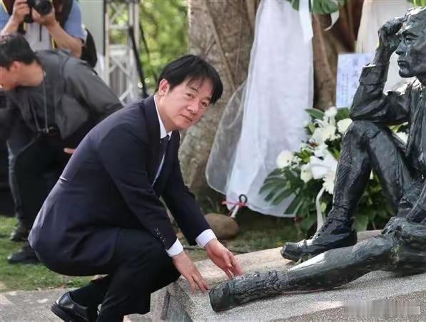 赖清德祭拜殖民者八田与一，感念八田建台功绩，呼吁台人饮水思源。安倍昭惠也来了，还