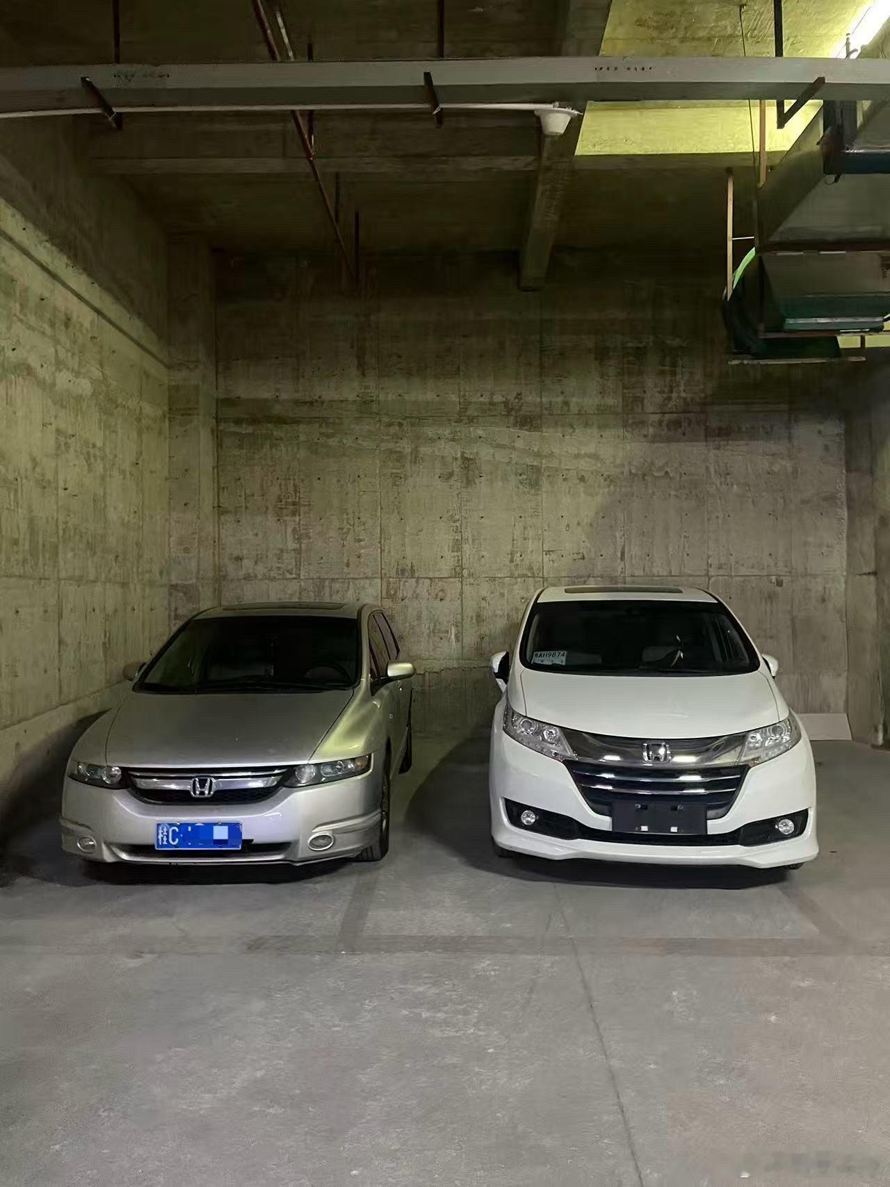来自广西南宁林哥分享的买家秀这两台奥德赛都在我这里买的多年前买的左边👈 现在右