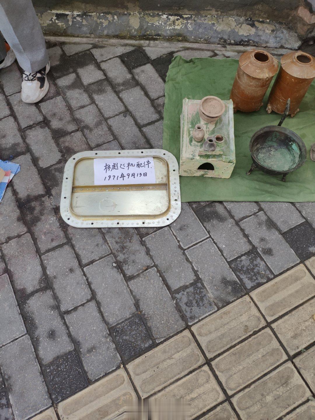 #馒头控的日常# 每周日的八仙庵，都是我快乐的源泉。看看惊世骇俗的工艺品，拜拜八