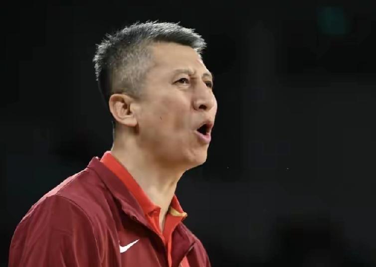 有必要召回杨瀚森，王俊杰吗？中国男篮不能再等一个4年了：
1.上一个周期已经和世