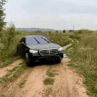 这种路况就没有必要非得开进来了吧