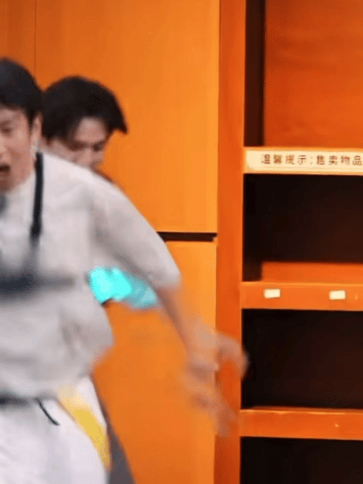 这个文文一跑起来狗基因就无处遁形了 