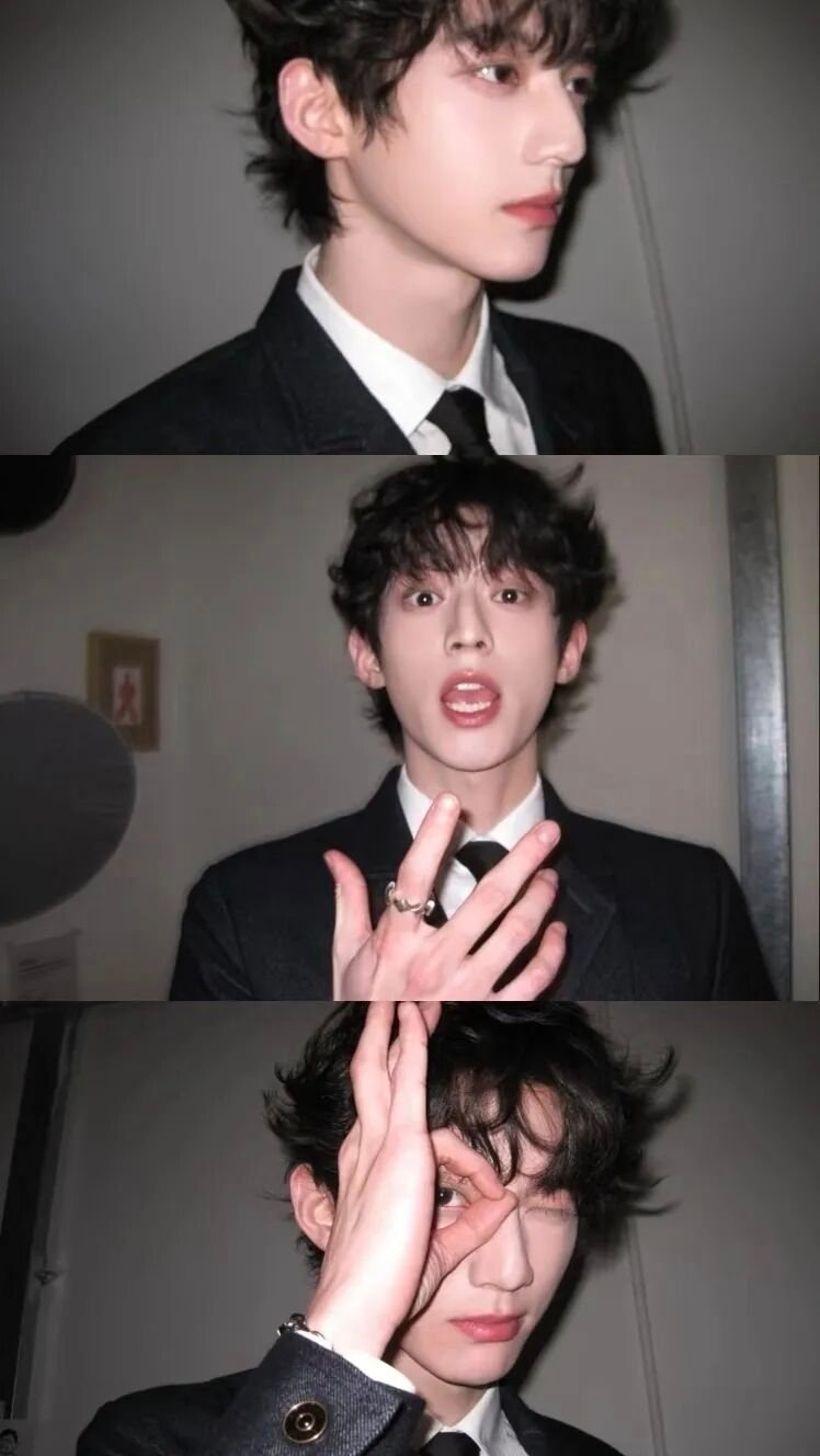 赖伟明这“少男心事”是真的藏不住。今天《天才女友》追剧团现场，田曦薇还原剧里靠肩