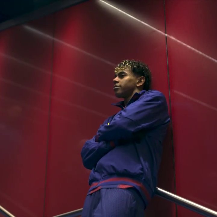 比赛开始！！！！巴萨vs马洛卡巴萨