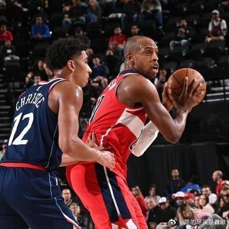 《拼下西部前二却成噩梦，满血小卡打附加赛雷霆马刺谁更慌》辛辛苦苦拼死拼活打满82