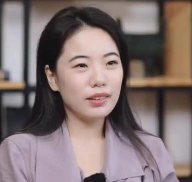 最近，中国人民大学发出通知，称作家蒋方舟的硕士学位论文中有9处与境外期刊论文内容