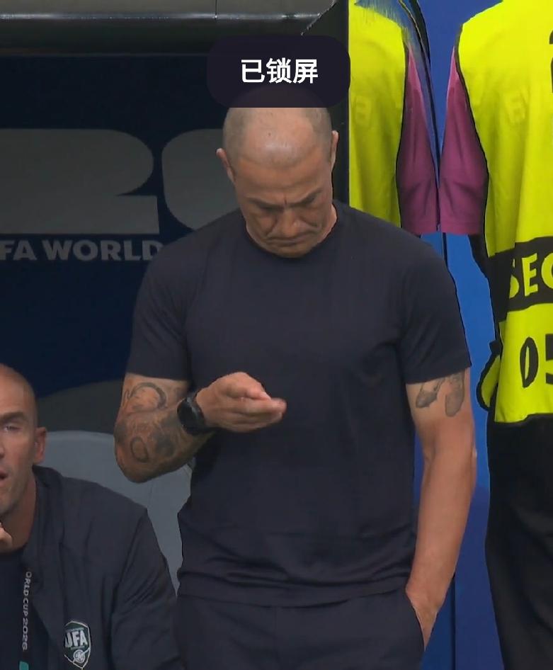 卡纳瓦罗：你什么乌兹别克斯坦都能进世界杯！他能踢吗？踢不了！我当年带的什么队！意