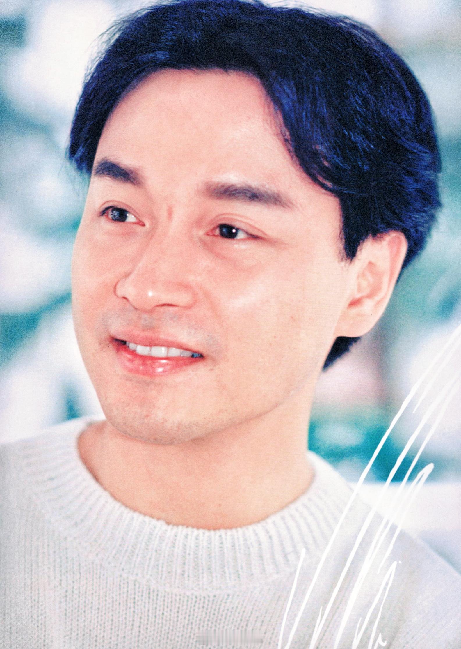 张国荣独家扫描 像一朵轻云，落在了人间——澄澈如晴光的笑颜，1993年张国荣张国
