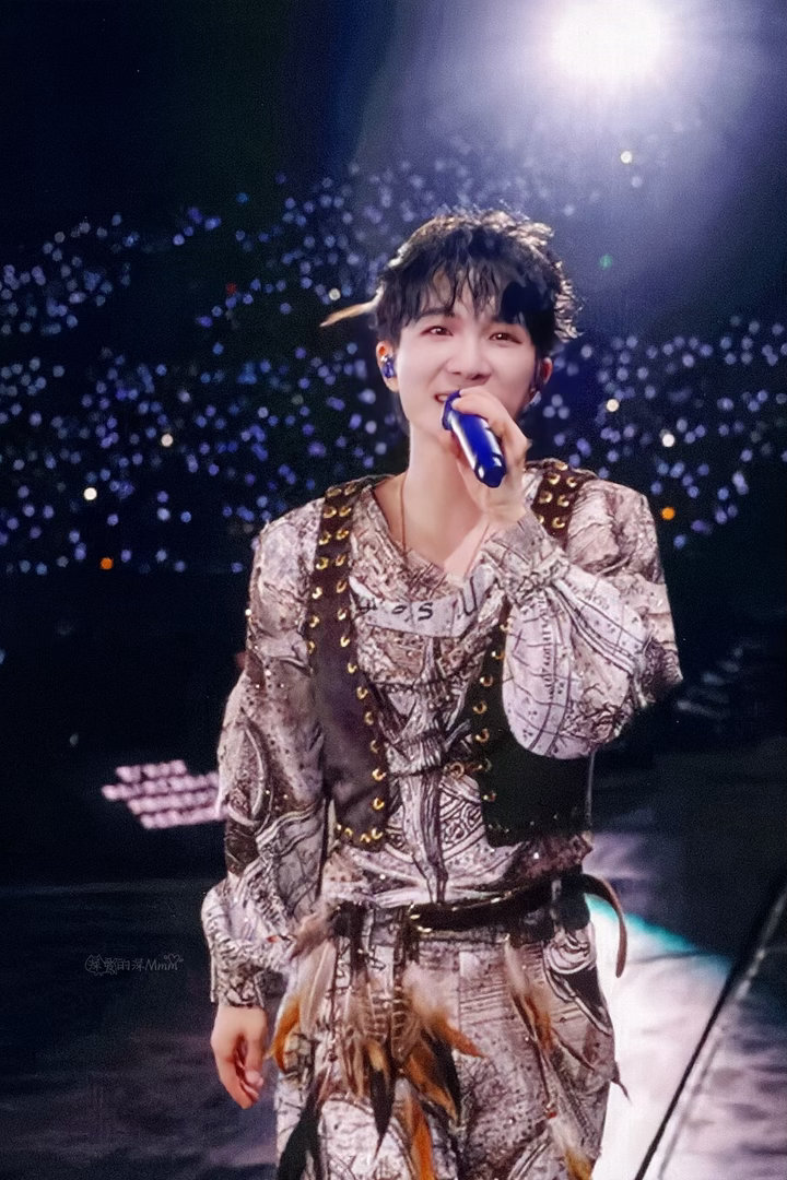 周深  我明明昨天已经走出戒断了，今天怎么又进来了，好想你