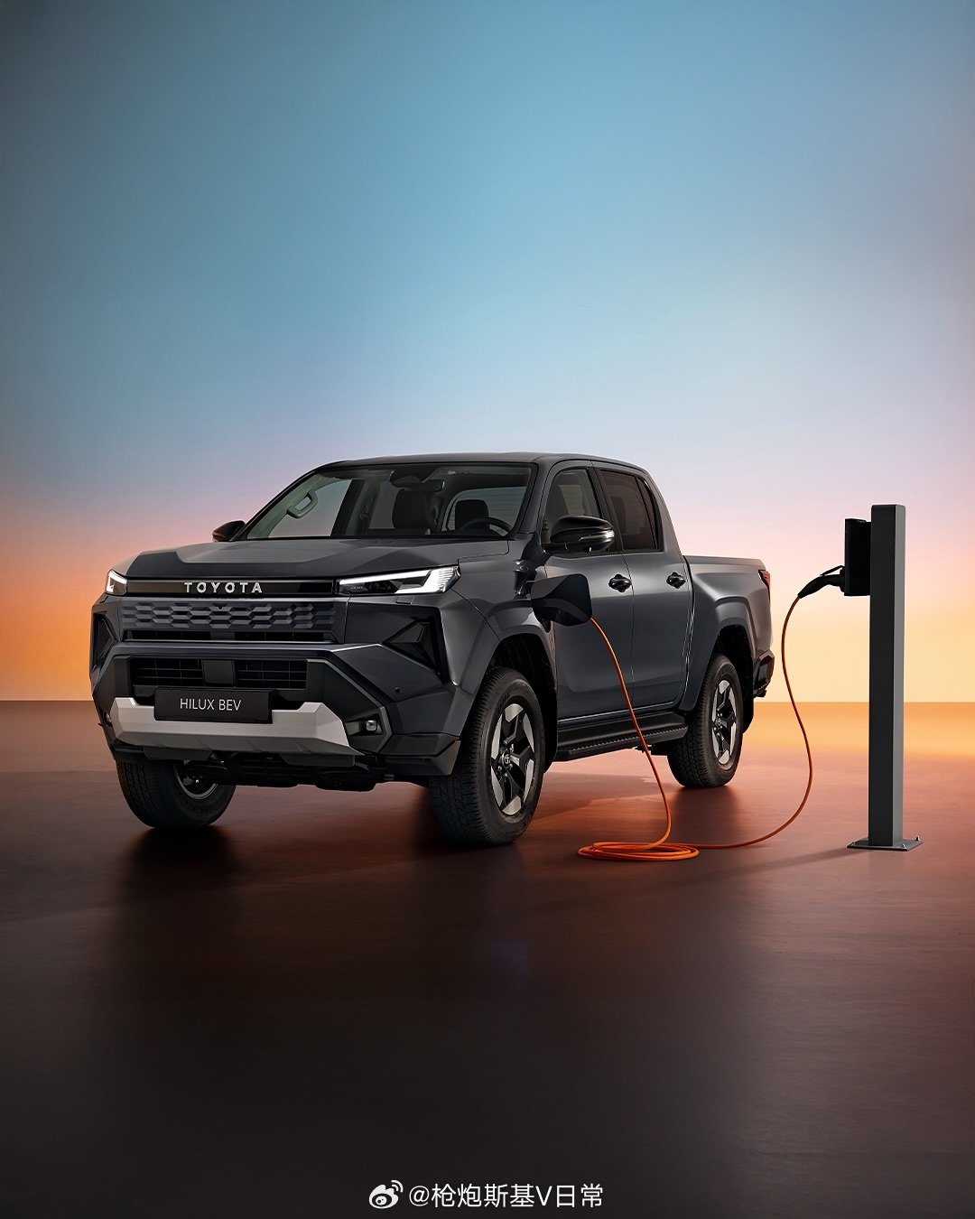 丰田最畅销的工具皮卡海拉克斯将推出全新的第九代车型，并且还会有一个双电机的电动版