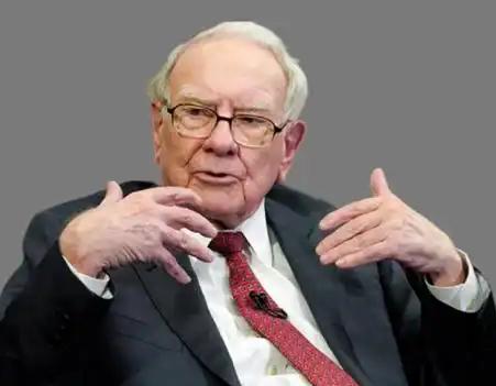 95岁巴菲特退休爆预言：“美日会更强大”！人们在猜“咋不提中国”时，没成想他关于