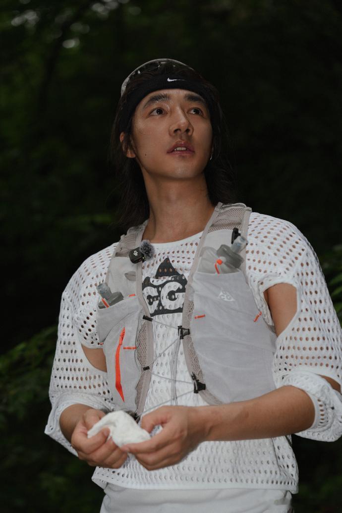 此沙不吃压力之人此沙最不吃压力之人  谁还记得前几天此沙营业照被审判了，郑秀晶隔