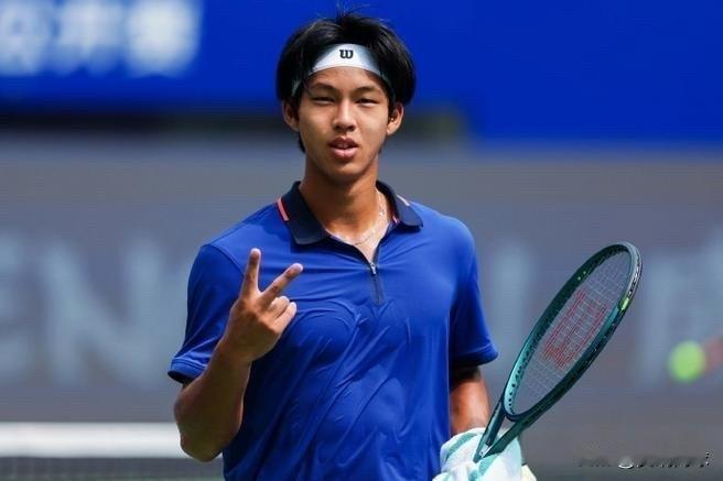 ATP CH75爱尔兰🇮🇹都柏林 男单第二轮
🇨🇳Q周意253以7-6⁵