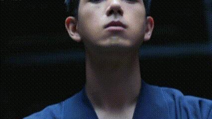 #李现怼脸状态##THE WHOO后品牌全球代言人李现# 我勒个豆！！好水灵灵的