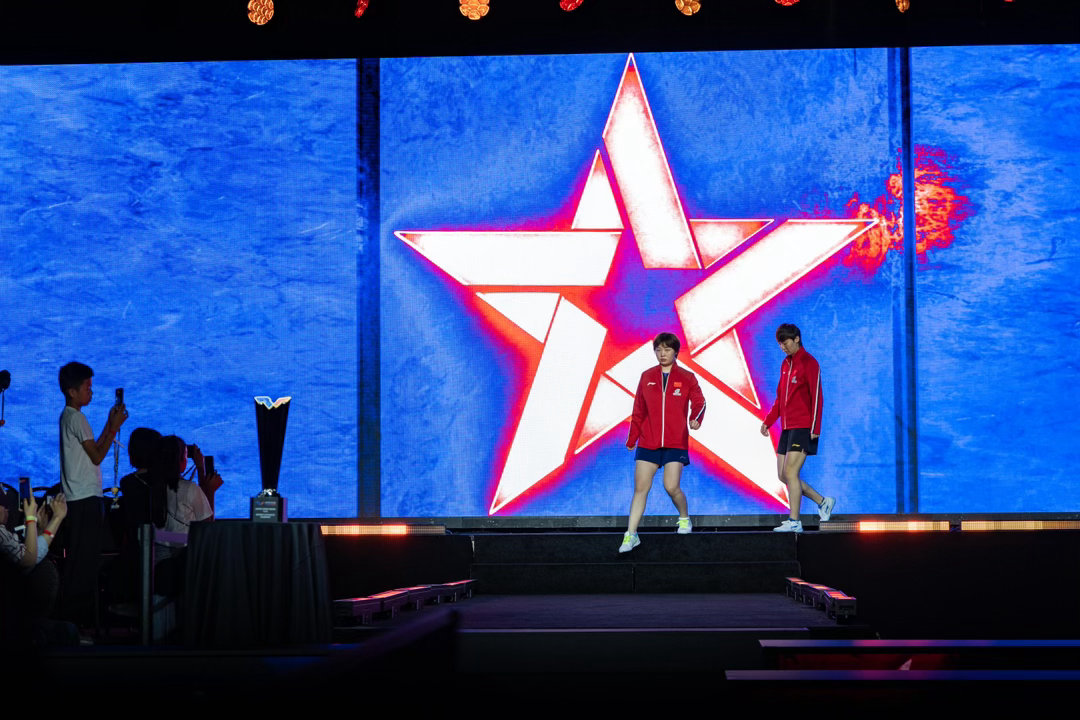 【WTT美国大满贯2026】｜20260704女双颁奖·图片2©️中国体育王曼昱