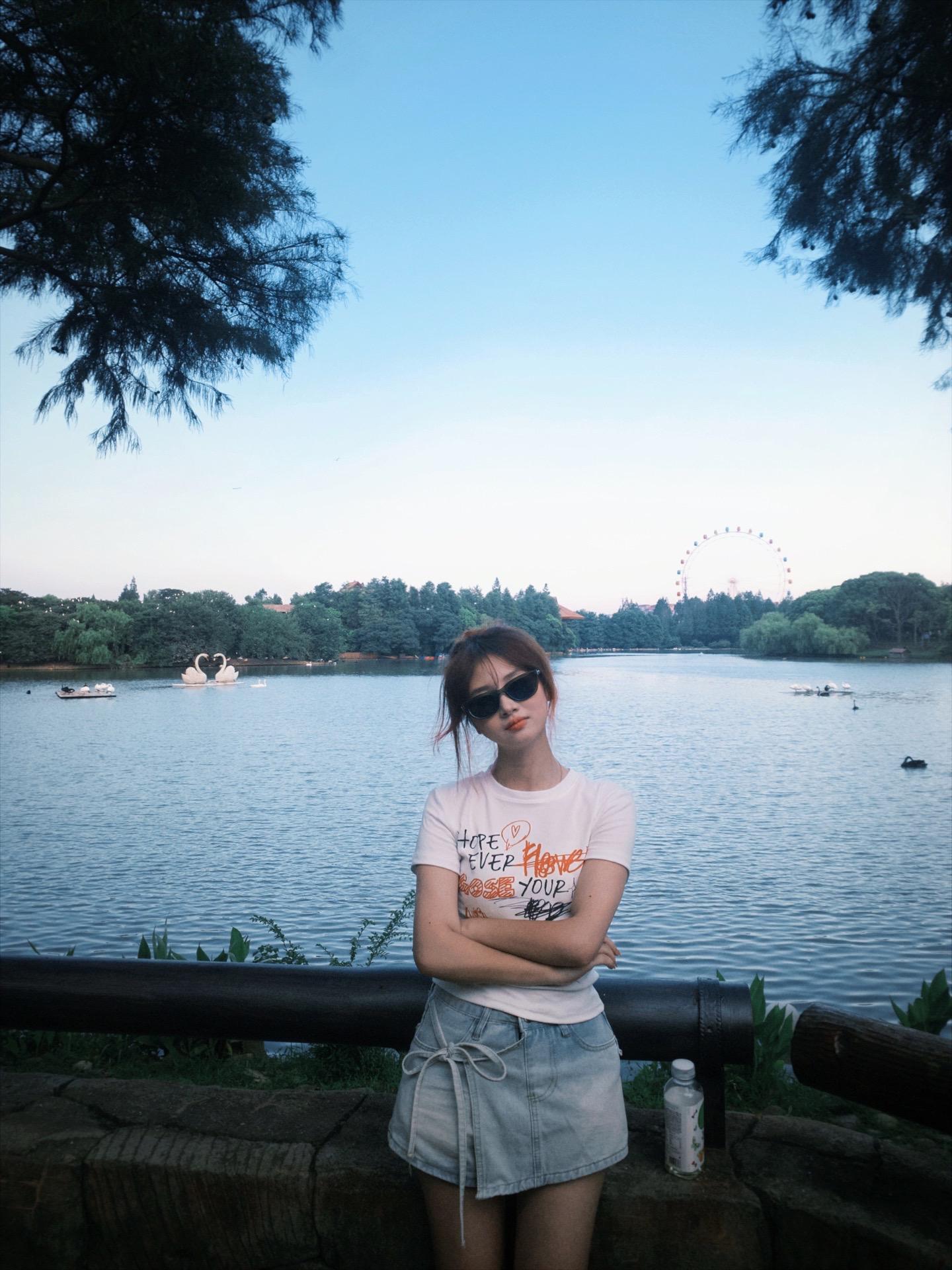 只有我愿意 没有我应该