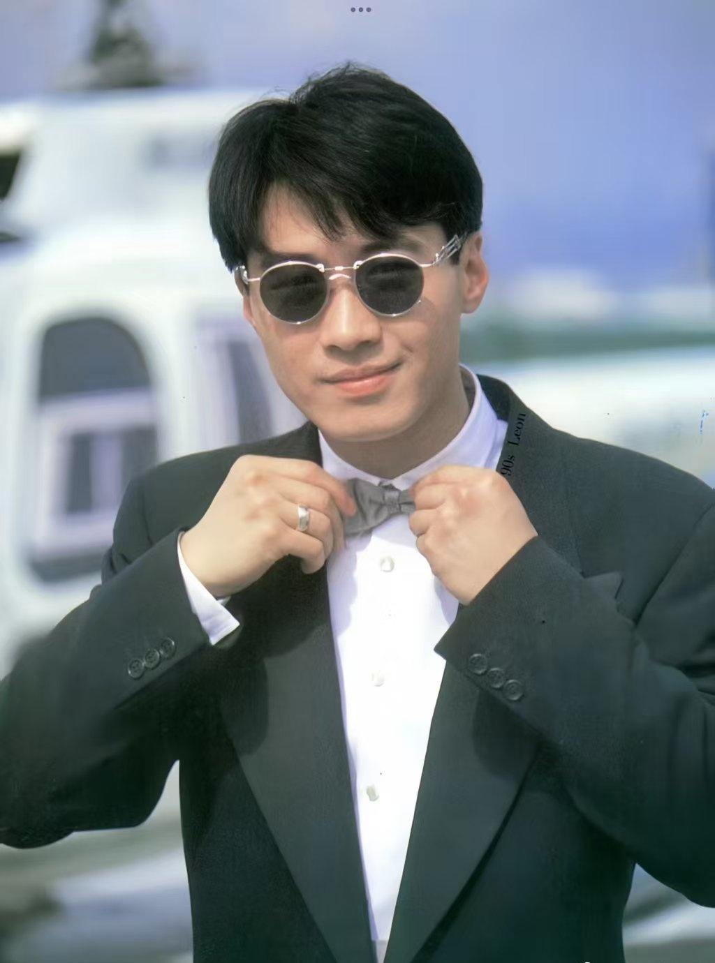 哈哈哈哈哈，想起来黎明把王濛认成男的那段就想笑。
没想到天王竟然如此天真 ​​​