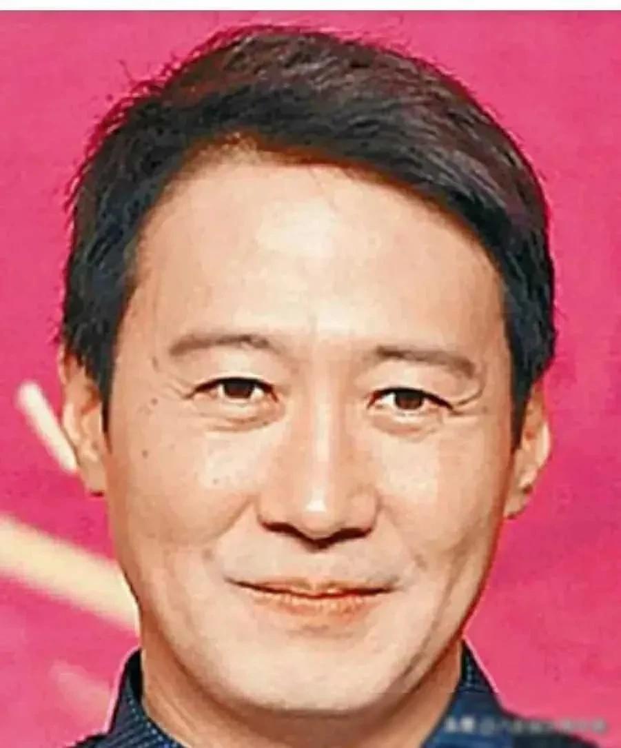 有人说这种叫大帅哥[捂脸]
我从来没有觉得黎明多帅
哪怕小时候看他的电影电视剧
