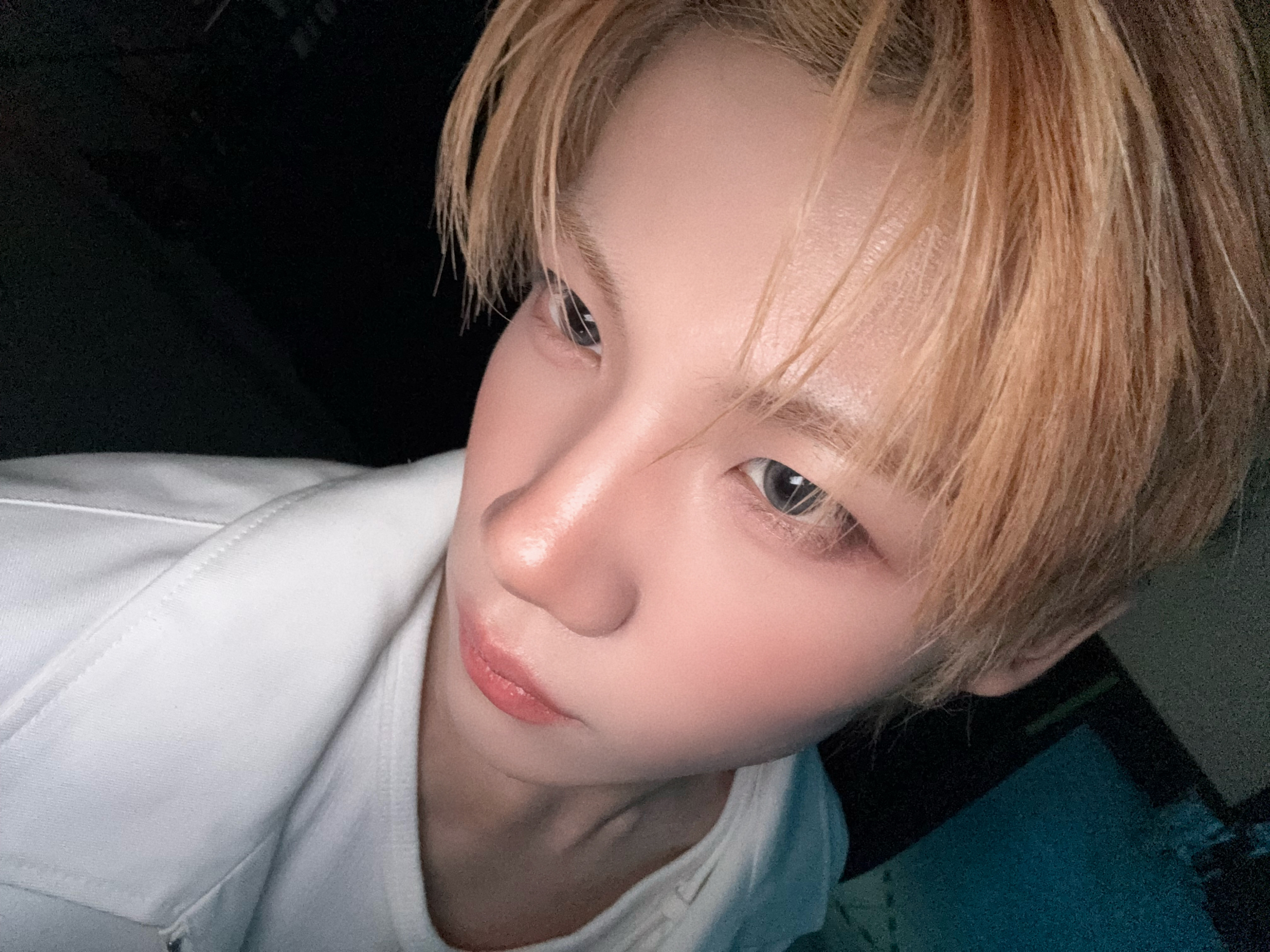 🦦🫧可爱的📸*3  帅气的📸*1肯肯獭冒泡ing