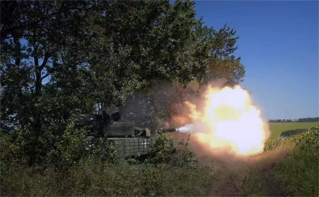 俄乌大结局要来了？乌裁军40万，中方通知联合国，俄或重归G7？
 
美俄密谈的“