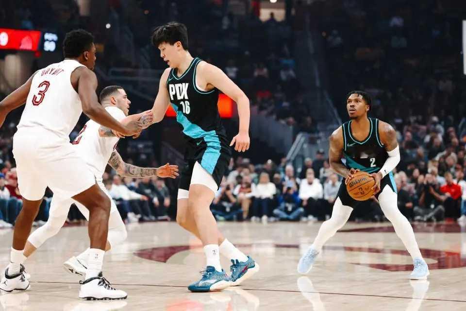 122-110终结3连败！开拓者客场擒骑士 杨瀚森5分钟贡献2分1板1助1盖帽开