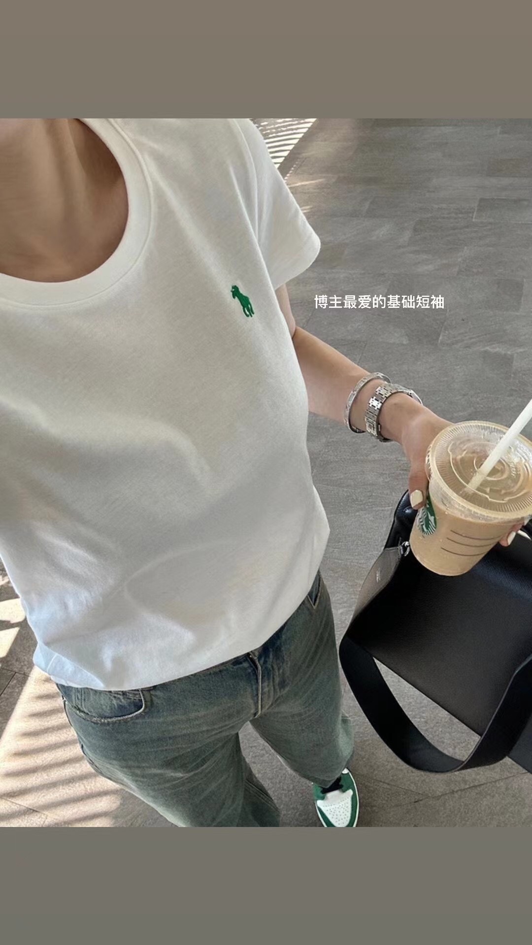 #好物分享#简简单单的一个短袖是我Ri常ZuiAi的基础款韩国博主私下经常搭配的