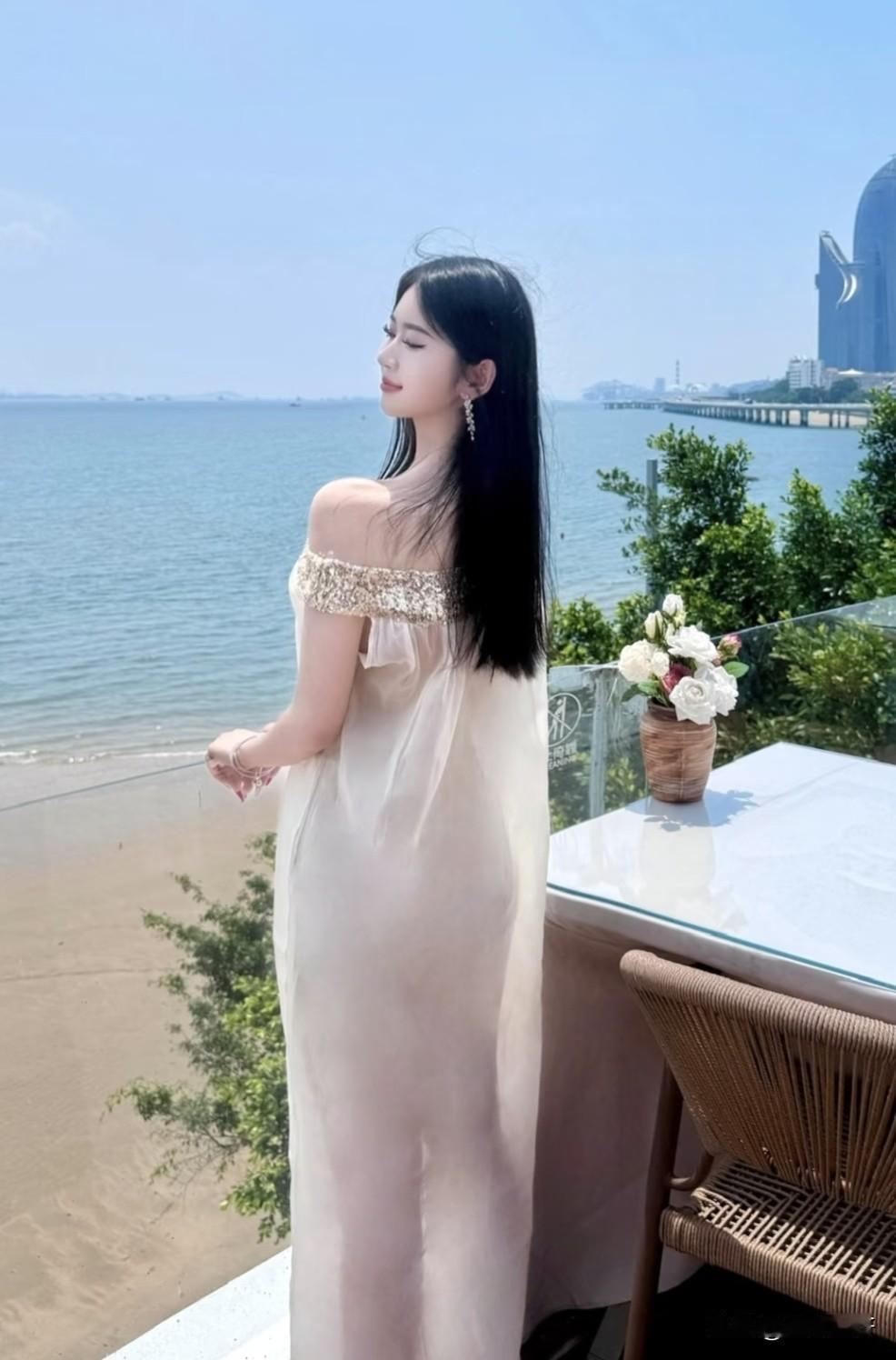 气质长纱群什么样的穿搭可以成为气质女神?