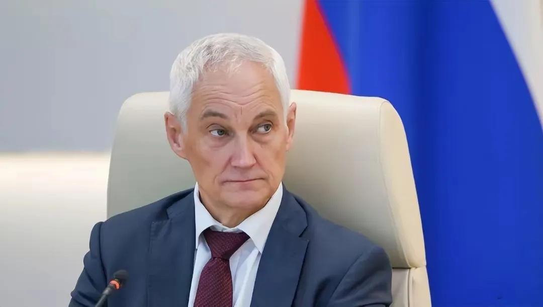 俄防长别洛乌索夫公布五月战报，他说，乌军在5月份遭遇重大损失，35000多名士兵