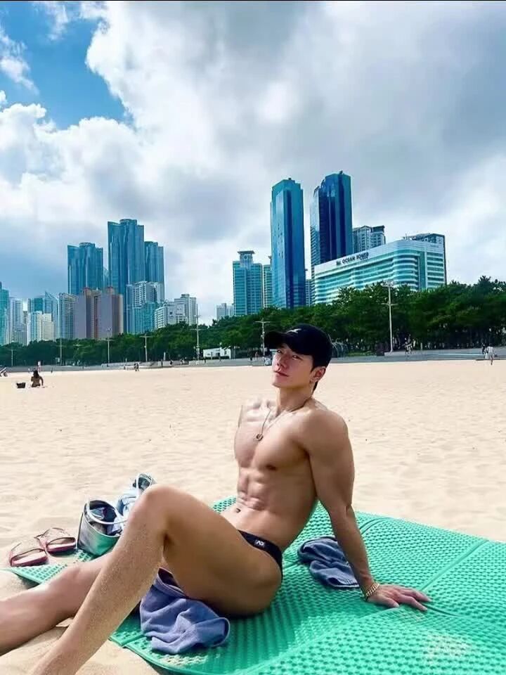 时间从不是敌人，虚度它才是。 