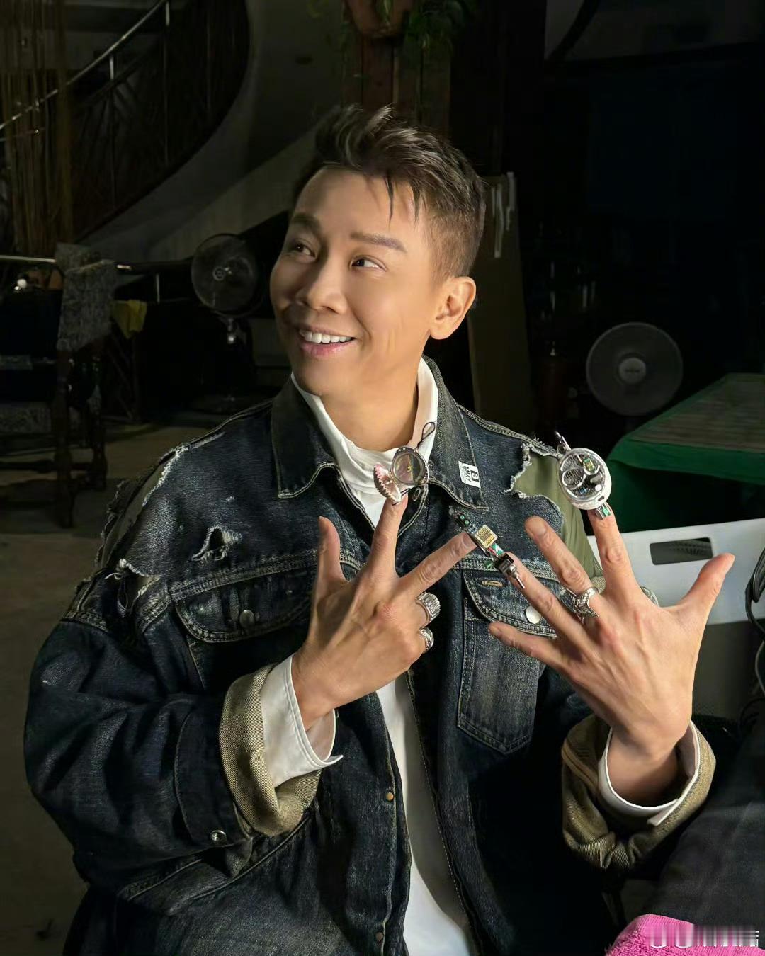 陶喆美甲哈哈哈哈哈可以的 ​​​